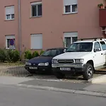 Apartments With A Parking Space Pula - 7340