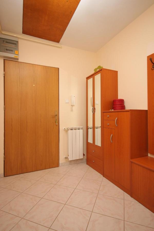 With A Parking Space - 7340 Apartmán