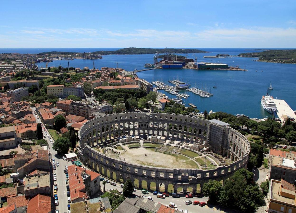 With A Parking Space - 7340 Apartma *